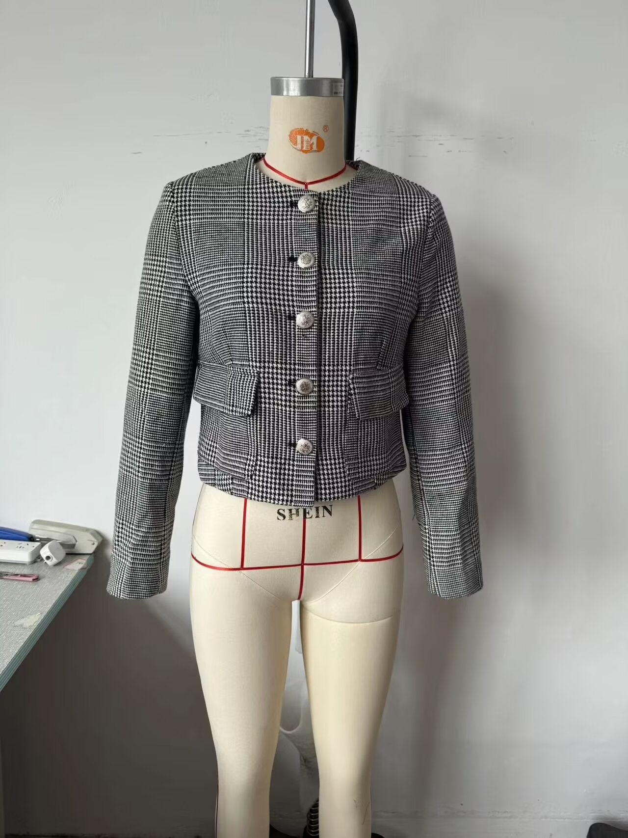 Houndstooth Short Casual Blazer