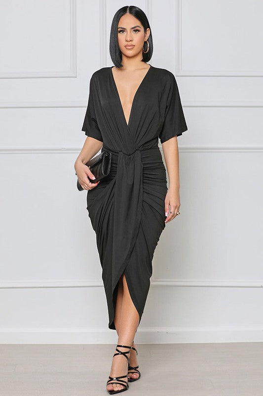 Envelopé Noir Silhouette Wrap Dress