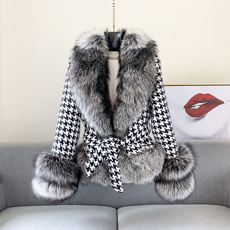 Silver Collar Fox Fur Houndstooth Jacket with Imitation Fur.
