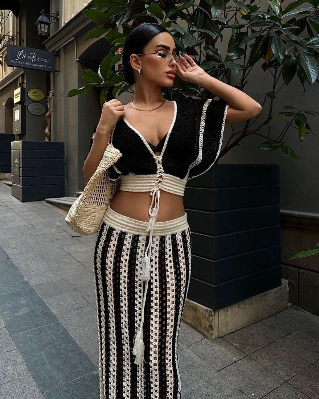 V Neck Knitted Hollow Out Skirt Set