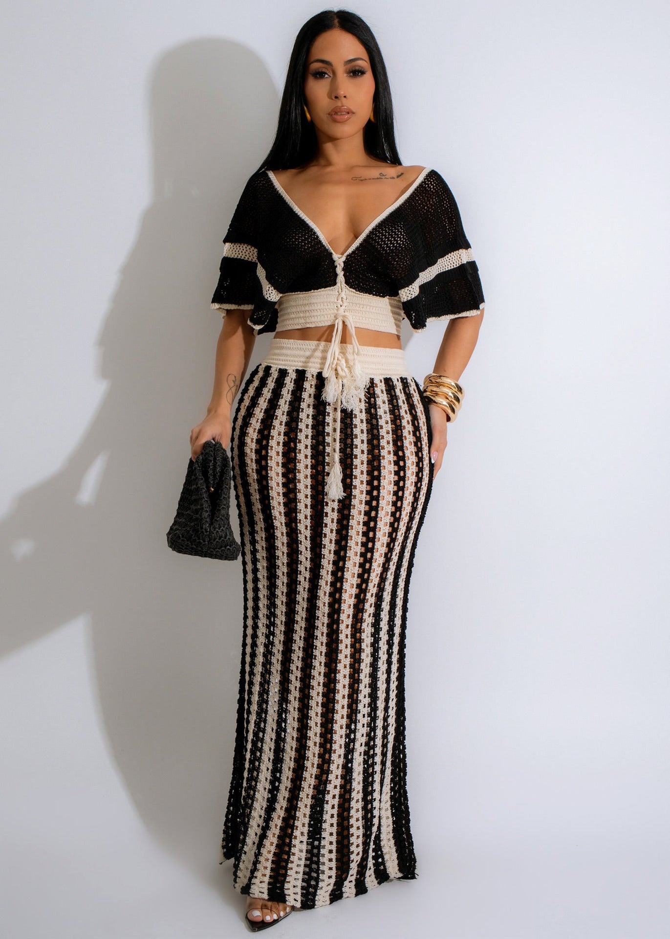 V Neck Knitted Hollow Out Skirt Set