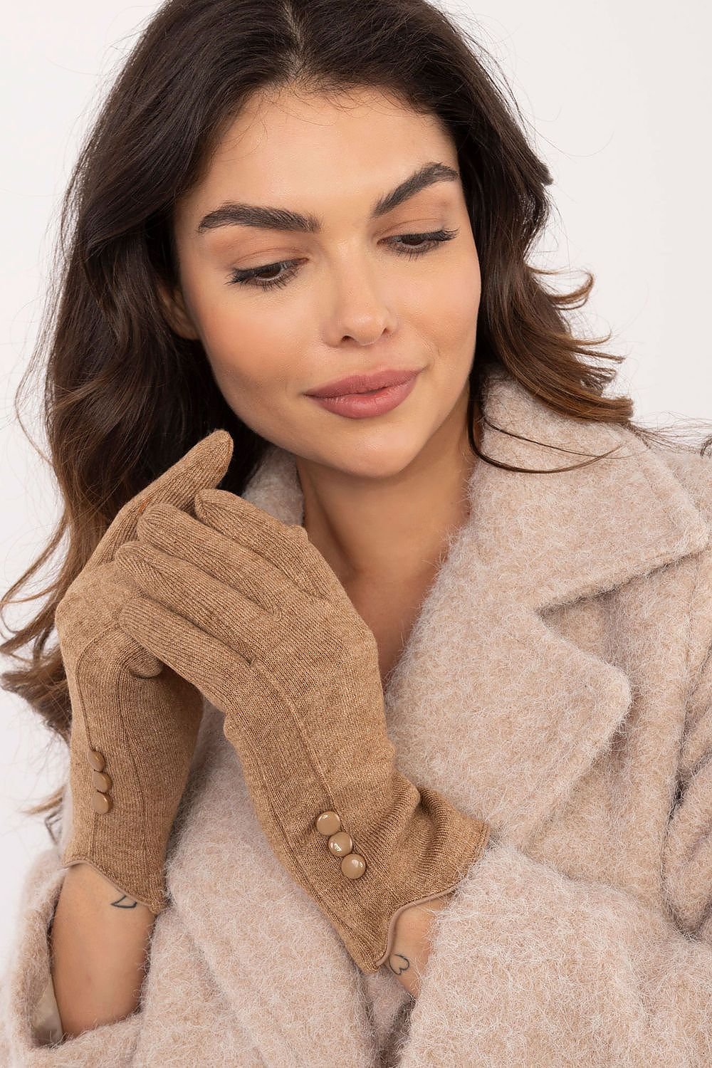 Elegant Tan Glam Fingertip Gloves